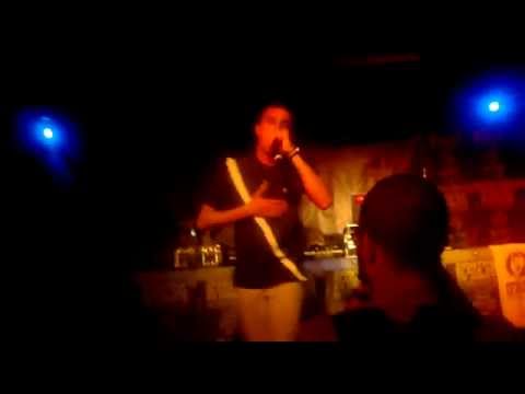 Yasin el tangerino y Signo 17-Sala Copernico 2