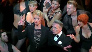 LIFESTORY und WE BOTH REACHED FOR THE GUN / CHICAGO Ellen Wawrzyniak als Roxie Hart