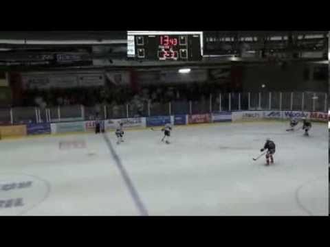 Armbågstacklingen på Eriksson I KRIF