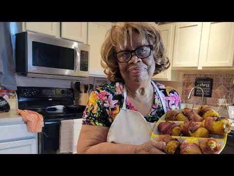 How to Cook Corn on the Cob, Wrap in Bacon