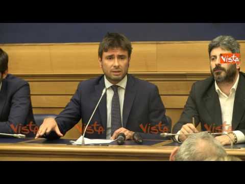 Di Battista: "Maria Elena Boschi è una bugiarda cronica"