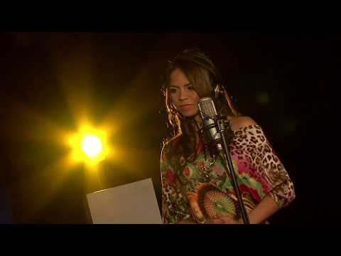 En Este País | María Teresa Chacín (Cover)