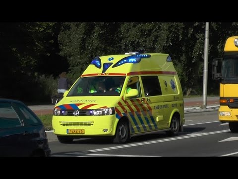 A1, Silverline Ambulance 02-118 Dokkum naar het Medisch Centrum Leeuwarden