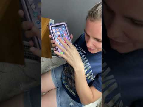 Blind Woman Demonstrates How Braille Works On An iPhone
