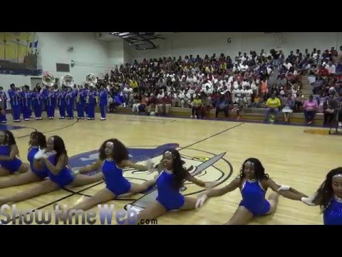Westbury vs Greenville High School Marching Band - 2016 Huntington High BOTB