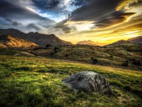 Hurts - Wonderful Life (Arthur Baker Remix - New Radio Edit)