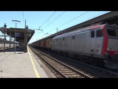 IL SALUTO DELLA TIGRE E.652 CON MERCI IN TRANSITO A PRATO CENTRALE. 7 - 4 - 2018