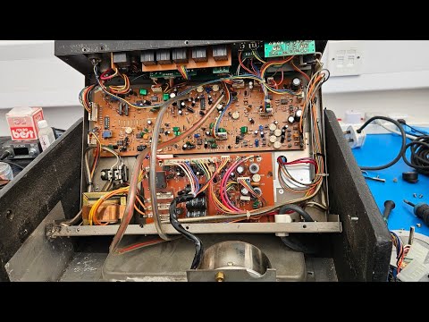 Roland RE-501 Space Echo Service & Overhaul Pt1
