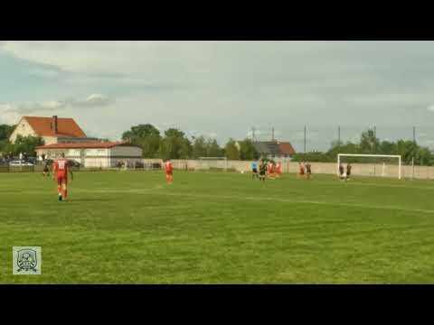 Czarni Jelenin - UKS Witków - poprzeczka Huberta