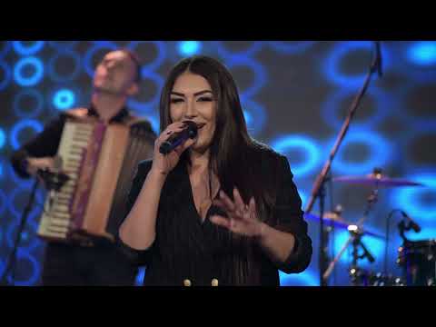 Bojana Skenderovski i Grupa Molika - Pej srce pej (Art Studio Production Live TV Show)