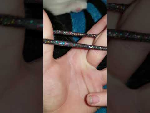 Tutorial:  How to do the hair tie finger trick