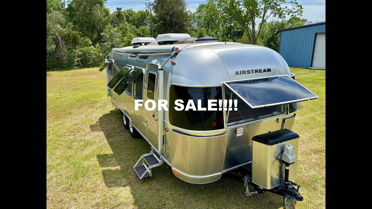 A photo of this 2019 Airstream INTERNATIONAL SERENITY 28RB TWIN