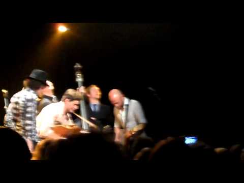 11-10-13 Douwe Bob live @ Oosterpoort Groningen