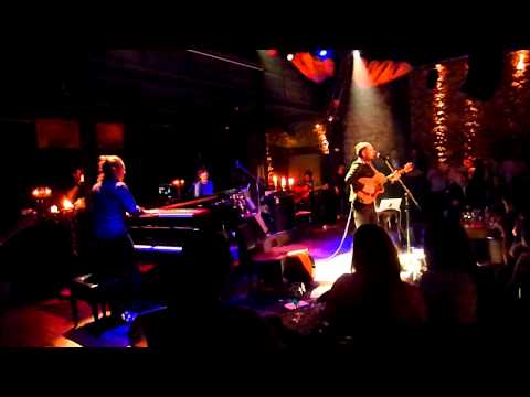 Tom Baxter - A Night Like This (Athens 2013)