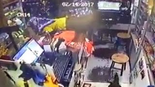 Download lagu Kalau Tengok Video Ni Mesti Tergelak Punya....Gerenti!!! Terjun Lari Lintang Pukang Semuanya mp3