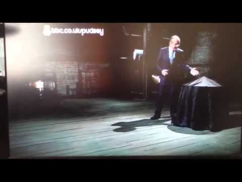 Alan Sugar does Dragons Den