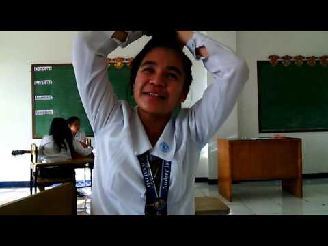 HOW TO DO A MESSY BUN (Audrey Rumawak version.)