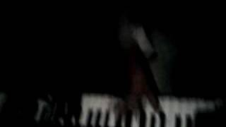 el Arq. Moran tocando piano a dueto con Fernando Huergo