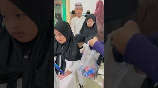 Download lagu Fafa buka bersama takjilnya es cream😍 mp3