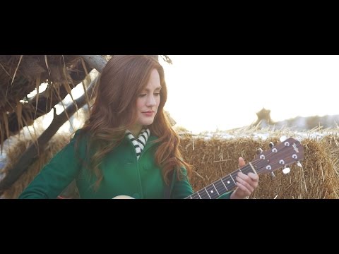 He Has Come for Us (God Rest Ye Merry Gentlemen) - Nicole Sheahan (Meredith Andrews Cover)