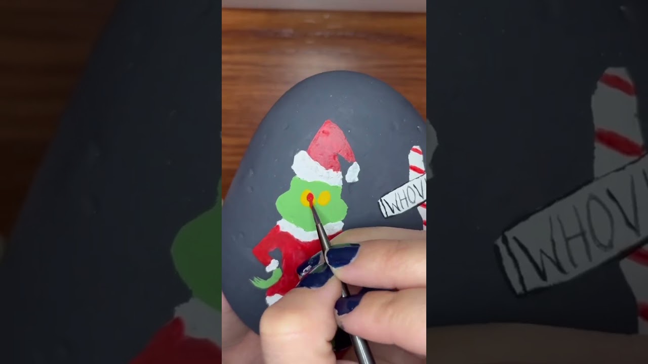 Grinchmas season 🎄 #grinch #rockpainting #christmas