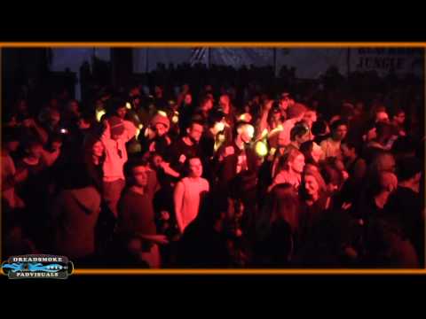 BLACKBOARD JUNGLE SOUNDSYSTEM - The Dub Controller (Charlie P) pt14 @ REGGAE BUS (b) 2014