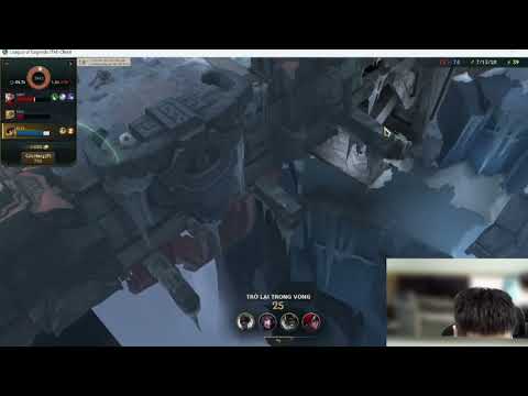 Rolling snowballs to knock opponents away is super fun.