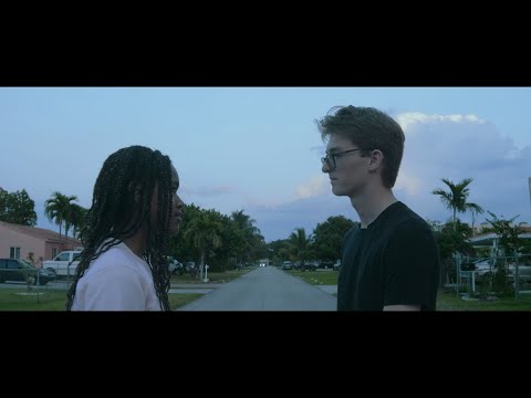 Flight Academy - Camel 4K のサムネイル