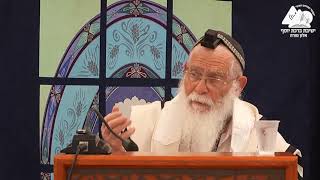 נשים פטורות מתפילין | הרב אליקים לבנון | הלכות תפילין | 57 (ישיבת ברכת יוסף - אלון מורה) - התמונה מוצגת ישירות מתוך אתר האינטרנט יוטיוב. זכויות היוצרים בתמונה שייכות ליוצרה. קישור קרדיט למקור התוכן נמצא בתוך דף הסרטון