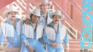 Bronco - A Que Le Tiramos