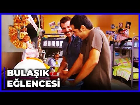 Şevket ve Oğuz Aynı Koğuşta - Yaprak Dökümü 82. Bölüm