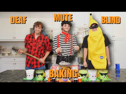 BAKING BLIND DEAF AND MUTE! HALLOWEEN EDITION!