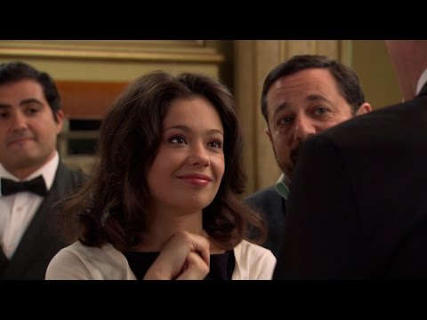 Amar C537 - Dorita se despide para irse a París