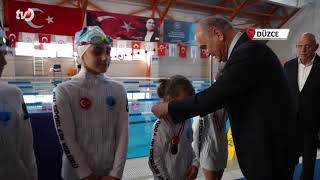 Yüzme Şenliği Renkli Görüntülere Sahne Oldu