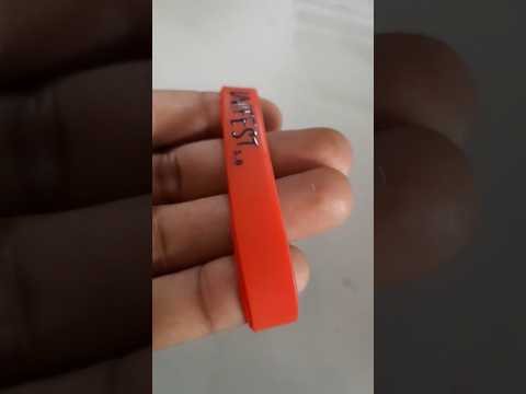 Customized silicone wristband