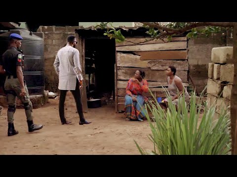 Il est venu rendre visite à sa mère au village mais a vu cet pauvre orpheline qui a capturé son cœur