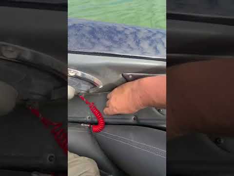 How to operate the livewell in a 2012 Ranger bass boat.