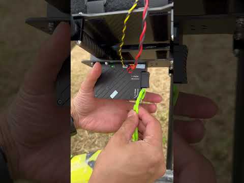 Arris drop release mechanism grippers on the drone #arrisdrone