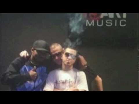 Entre vous et nous . la camisol Feat Grande-Instance "Bijoux 2 Famille".mov