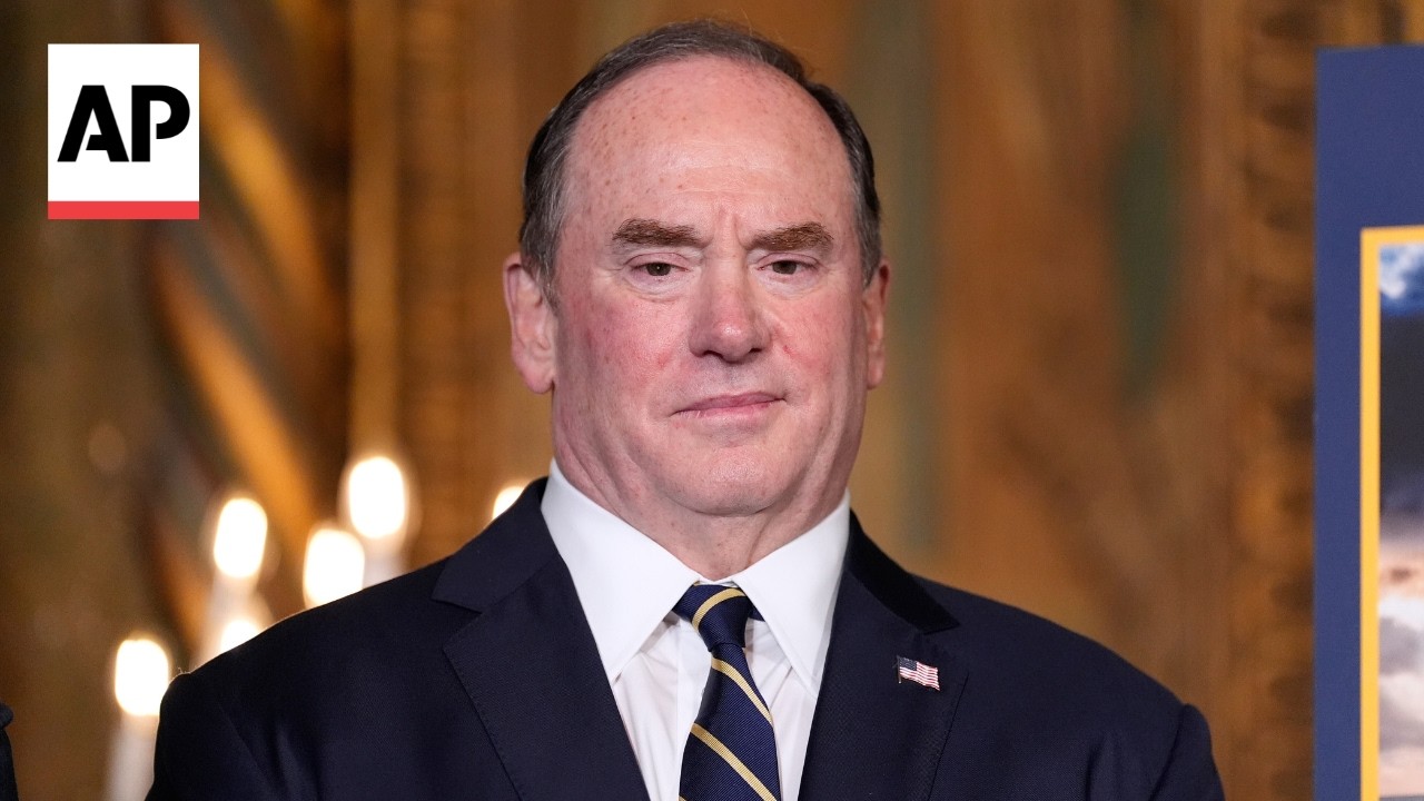 Pentagon Replaces Secretary of the Navy Amid US Blockade in Strait of