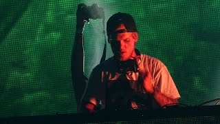 Download lagu Avicii - Waiting For Love @ Hard Rock Rising 2015 mp3