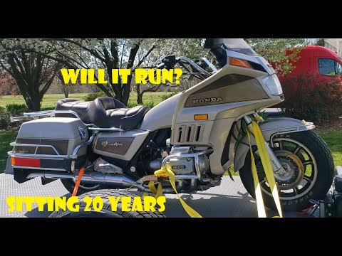 Forgotten Motorcycle Barn Find Revival - PT1 FJ1100 & GL1200