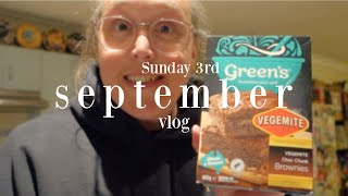 THE SEPTEMBER VLOGS | Baking Vegemite Brownies