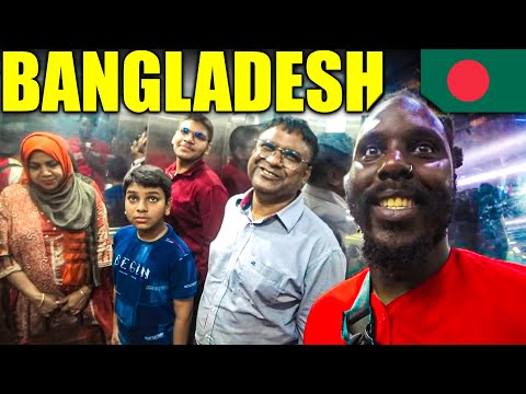 Searching For Food In Bangladesh ( Would You Do It!!! )