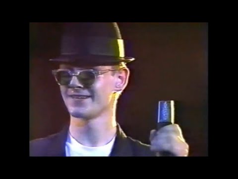 Videoclip de Don't Quote Me on That — Madness