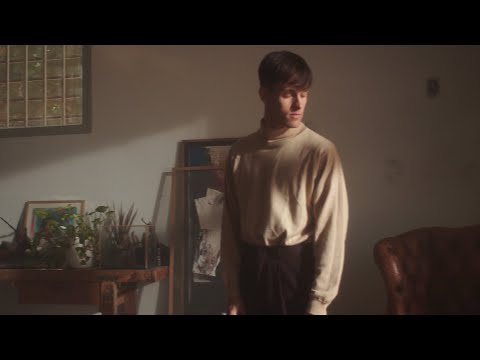 Crystal F x TACKA 77 - Kein Grund 'Prod. TACKA77' (Official Visualizer)