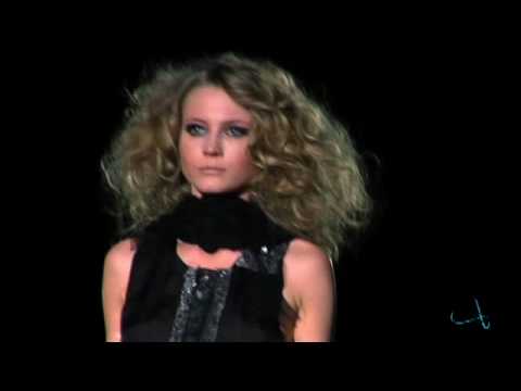 ROBERTO VERINO Fall WInter 2010 / 11 Cibeles Madrid Fashion Week