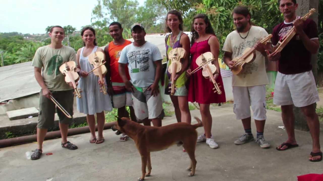 Curso de construção de Rabeca com Dinda Salu