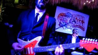 LOS STRAITJACKETS - 'PERFIDIA'