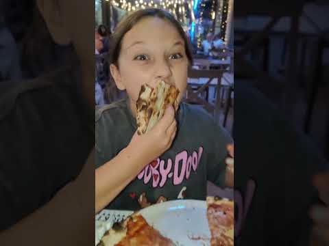 A EMILY NON PIACE LA PIZZA 🍕 #fratelliimperfetti #perte